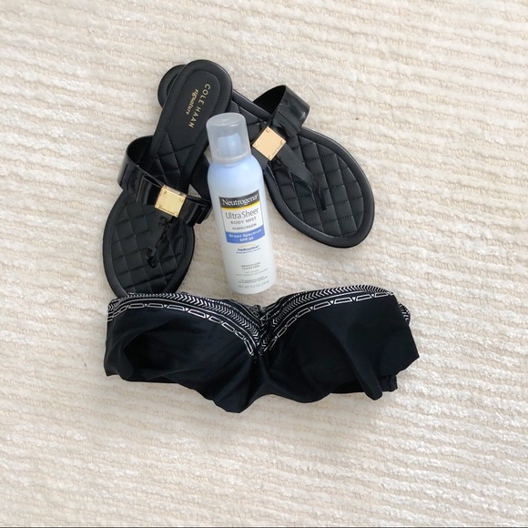 Xhilaration flounce bandeau bikini top - Picture 2 of 8